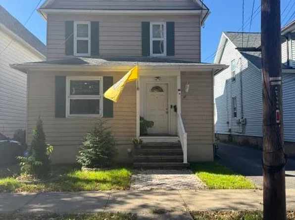 97 Church St, Kingston, PA 18704