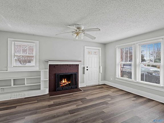 5th image of 815 Appleby St NW