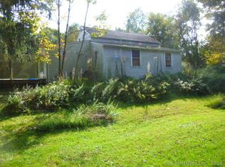 11 Elm St, Monroe, CT 06468