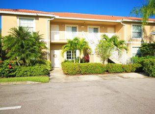 2825 Cypress Trace Cir APT 104, Naples, FL 34119