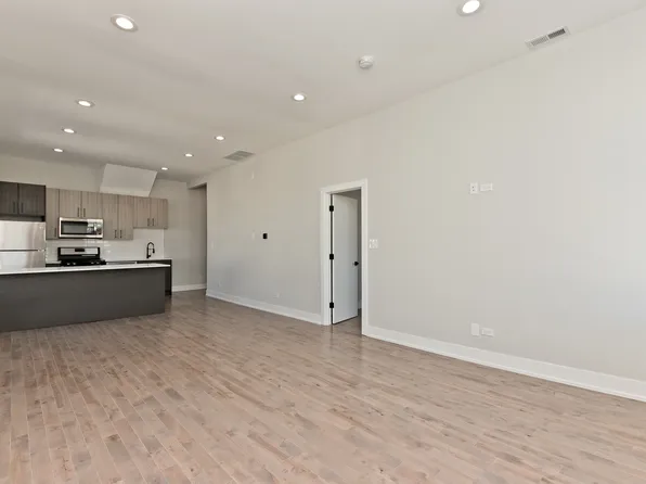 1925 S May St #3F, Chicago, IL 60608