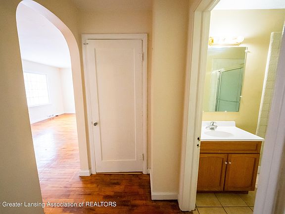 5th image of 517 N Dexter Dr