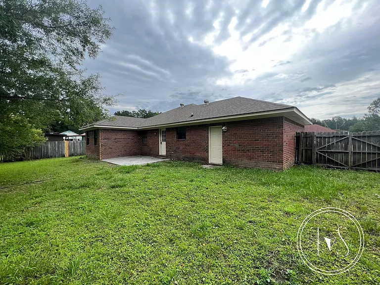 960 Gulfstream Rd — Photo 5