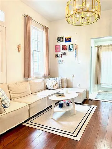 2906 Prytania St #203 — Photo 10