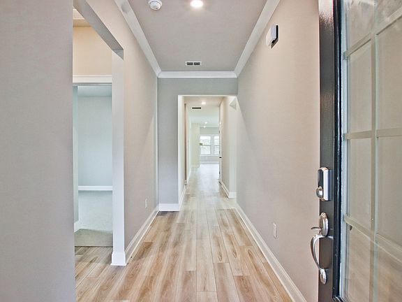A welcoming home deserves a welcoming foyer.