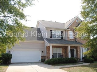 9843 Glenburn Ln, Charlotte, NC 28278