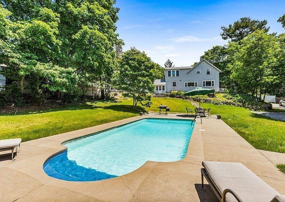 943 Blue Hill Ave, Milton, MA 02186 MLS 73001976 Zillow