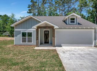 921 Hollyberry Dr, Nacogdoches, TX 75961