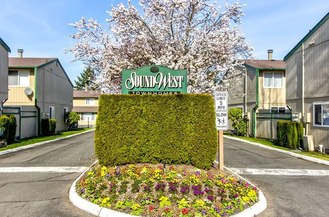 SoundWest Townhomes — Photo 1