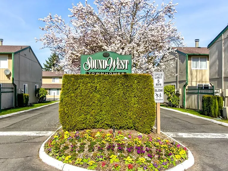 SoundWest Townhomes — Photo 1