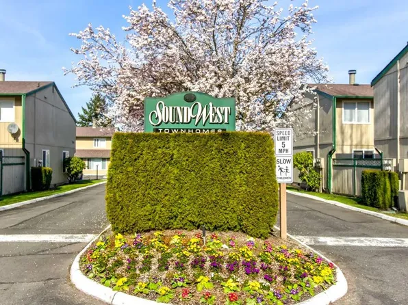 SoundWest Townhomes, 8313 29th St W, University Place, WA 98466