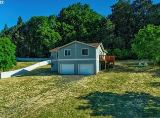 111 House St, Stevenson, WA 98648