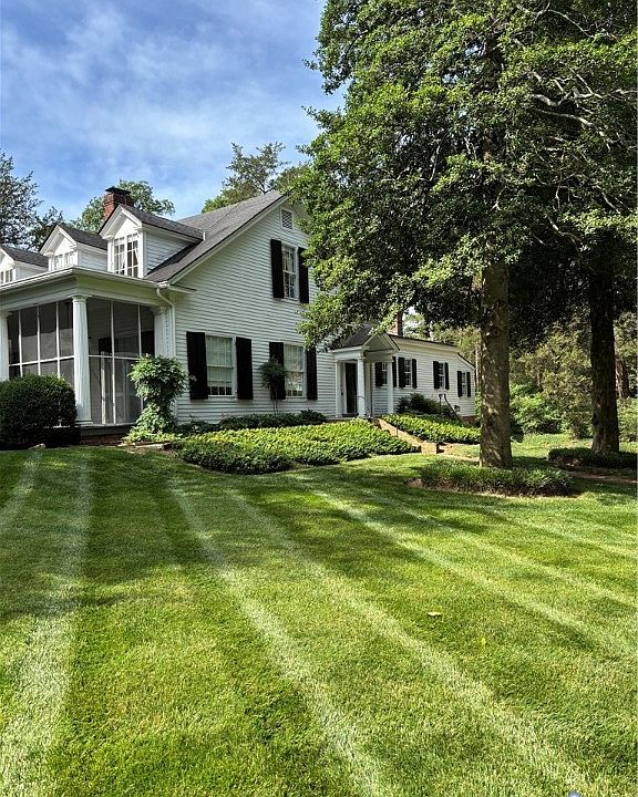 1st image of 209 Ross Rd