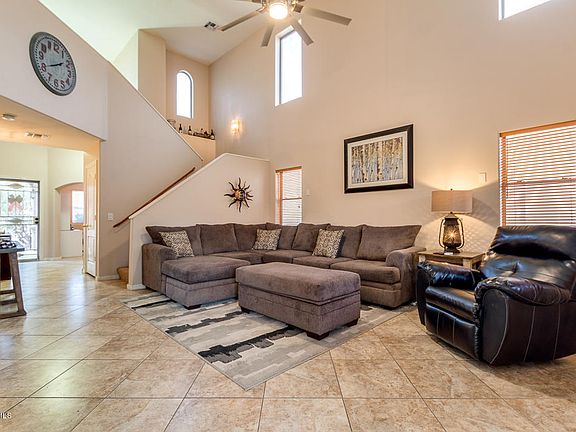 4th image of 42319 W Colby Dr