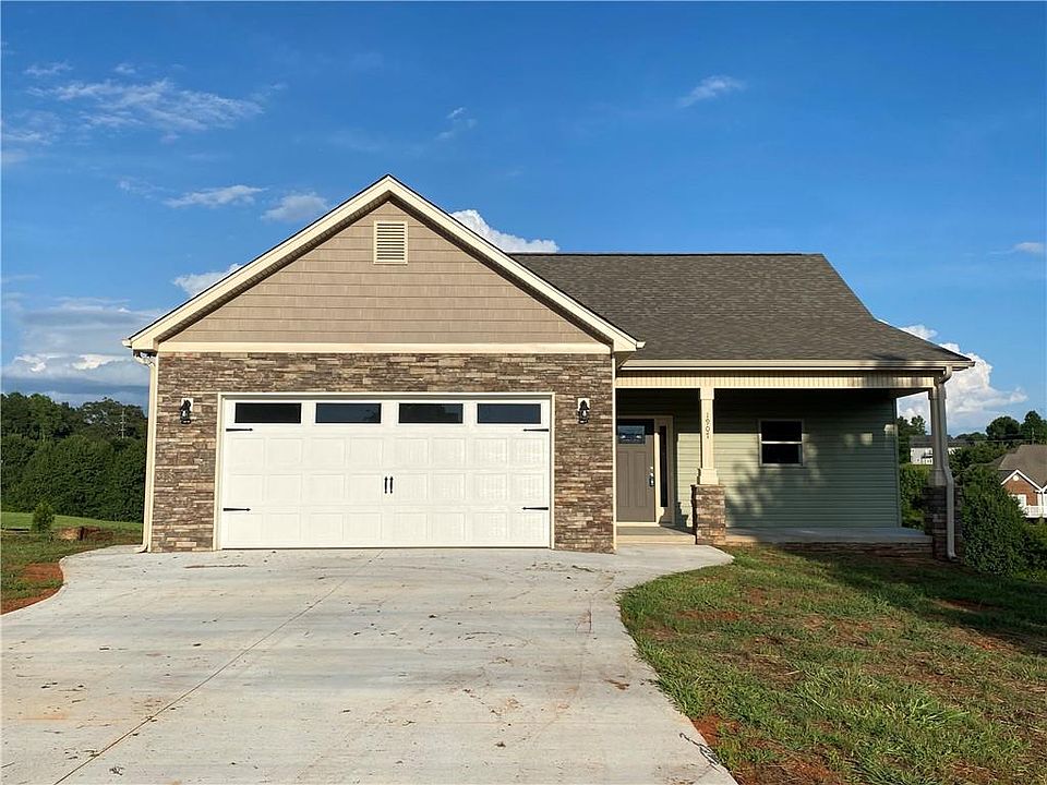 1907 Queen Dr, Walhalla, SC 29691 Zillow