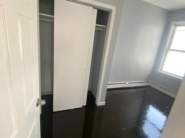 32 West 16th Street image 4 of 5