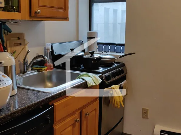 829 Beacon St #D5, Boston, MA 02215