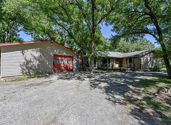 3rd image of 116 Merrywood Ln