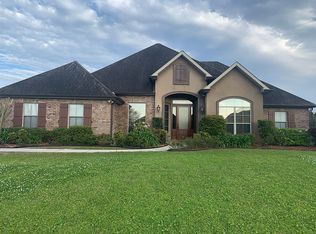 110 Orange Blossom Ct, Belle Chasse, LA 70037
