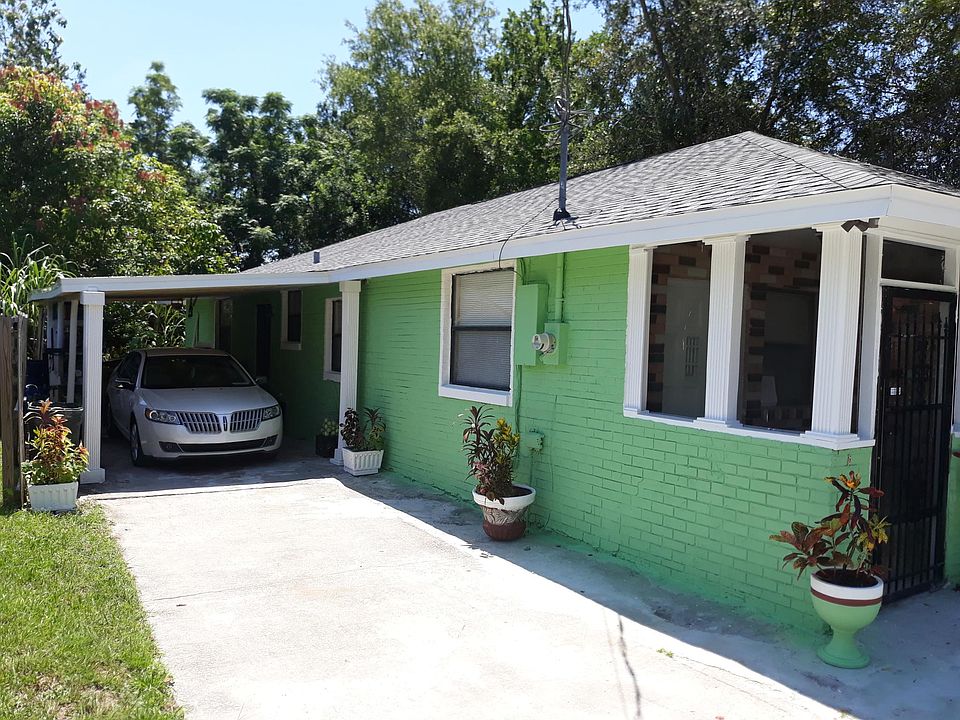 1st image of 1143 1st Dr