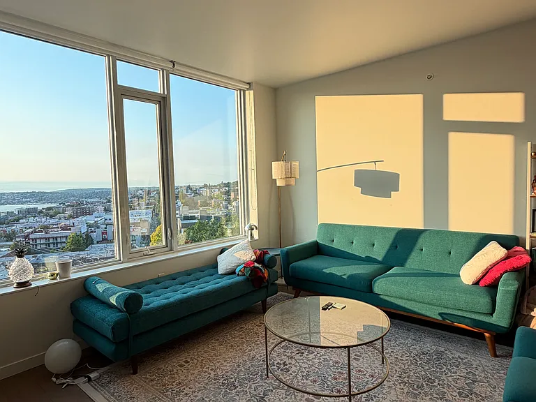 1321 Seneca St #1008 — Photo 2