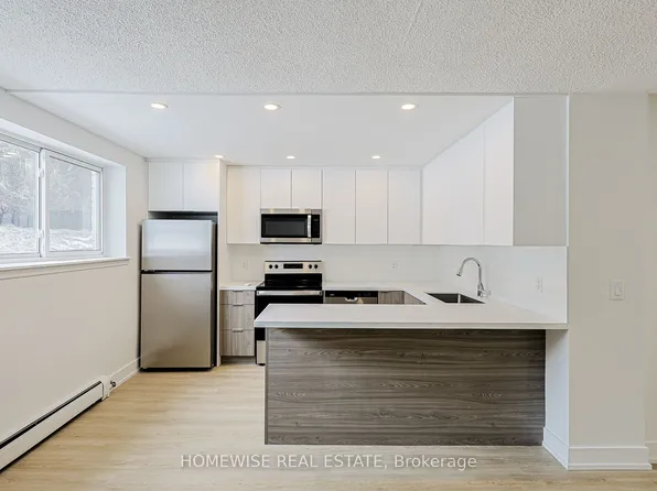 81 Ontario St #4, Clarington, ON L1C 2S6