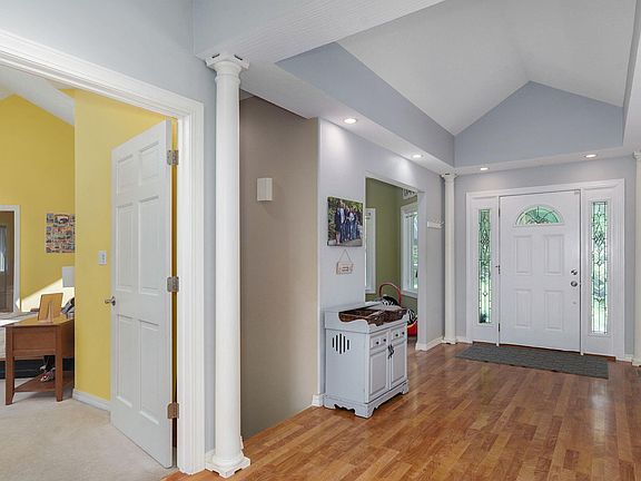 4th image of 5198 W Farm Road 44
