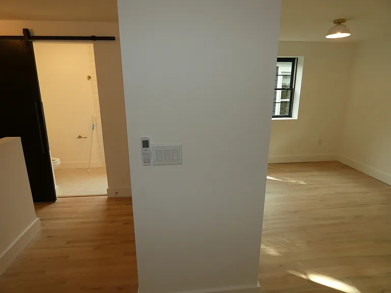 1401 Charles St #C — Photo 7