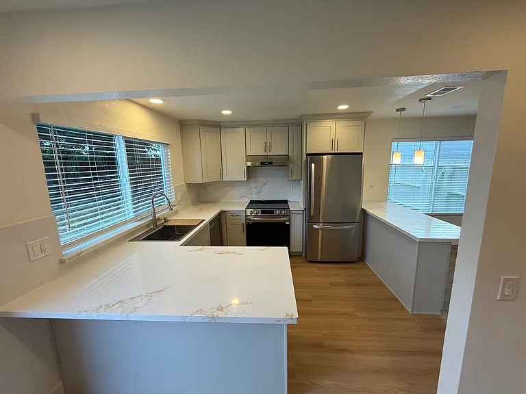 Quicksilver Ave — Photo 7