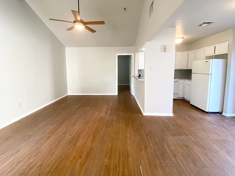 2118 Gaston Place Dr — Photo 8
