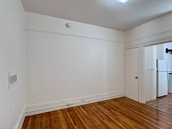 5th image of 26 Glover St #B