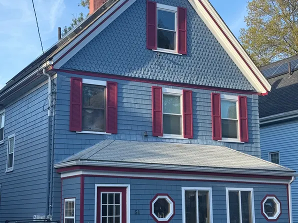 66 Round Hill St, Jamaica Plain, MA 02130