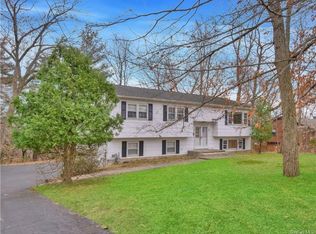 66 Grandview Ave, Nanuet, NY 10954