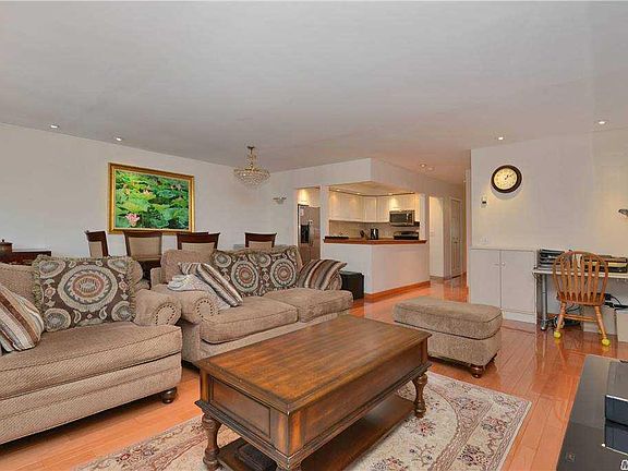 2nd image of 1305 Estates Ln #179