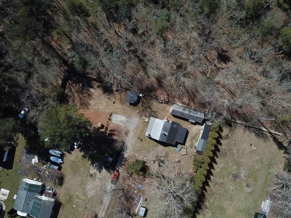 11 Emerson St, Westport, MA 02790