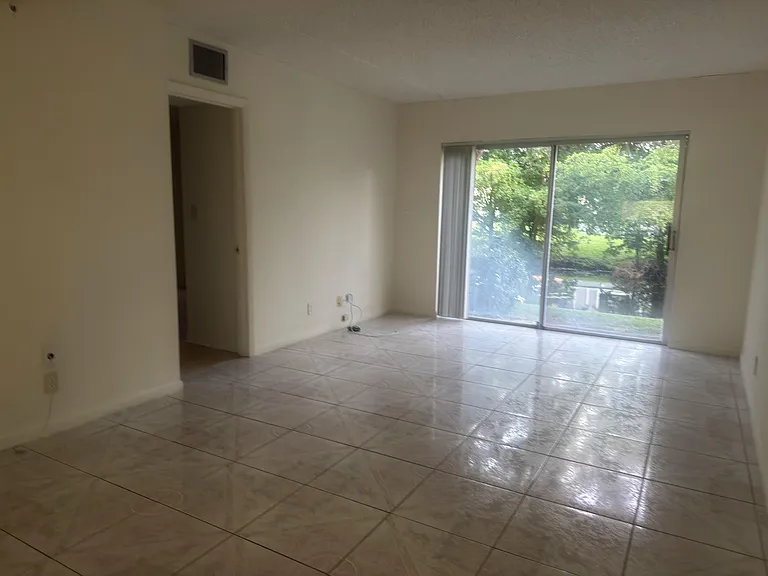 3213 NW 103rd Ter #107-C — Photo 14