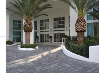 950 Brickell Bay Dr APT 3006, Miami, FL 33131