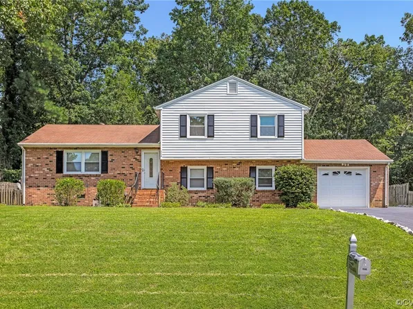114 Holly Berry Ln, Prince George, VA 23875