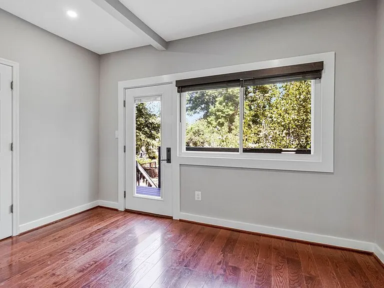 413 Buchanan St NW — Photo 12