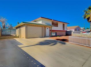 104 Windsong St, Las Vegas, NV 89145