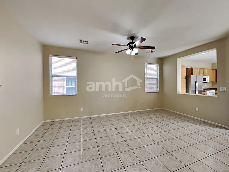 29 Belden Ave — Photo 6