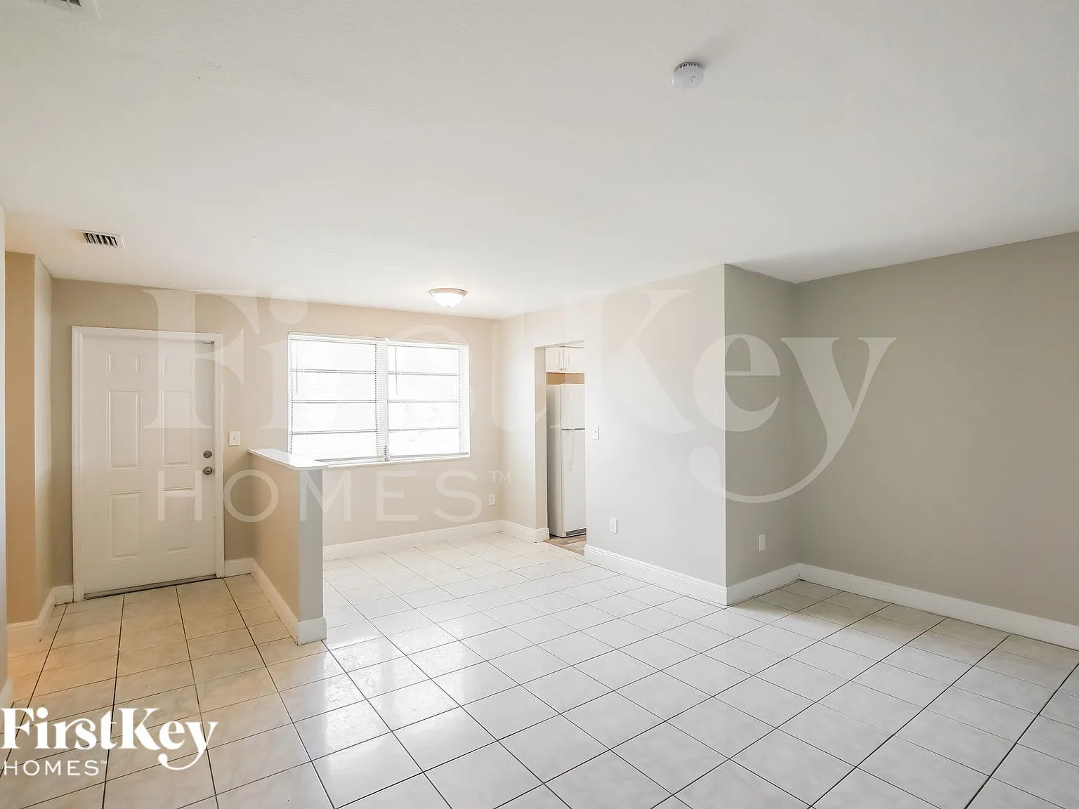3 bed, 2.0 bath, 1487 sqft, $2,880 — Photo 3