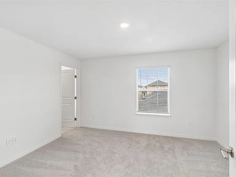 10822 Ichetucknee Way — Photo 36
