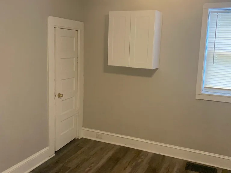 520 Chandler St — Photo 3