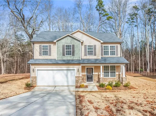 2559 Wallingford Rd, Winston Salem, NC 27101