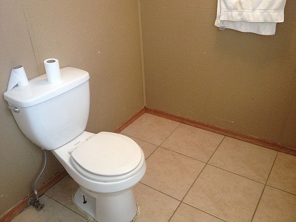4th image of 1700 Swanson Dr. #06