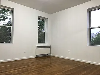 Rented by Zikos Realty Services