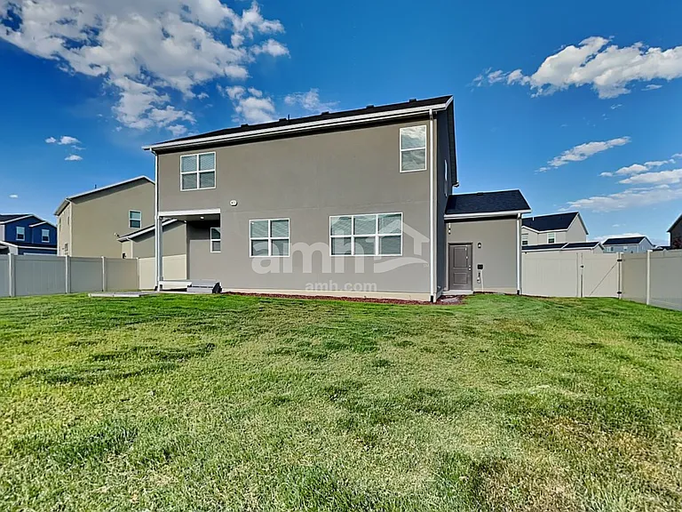 1328 E White St — Photo 28