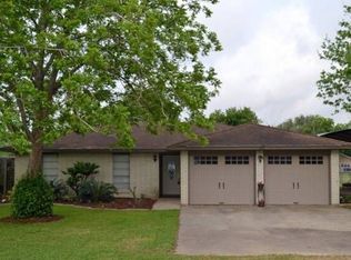 205 Sylvia St, Victoria, TX 77904