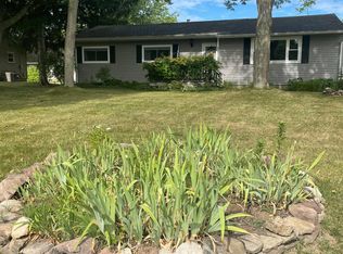 91 Armbruster Rd, Rochester, NY 14623